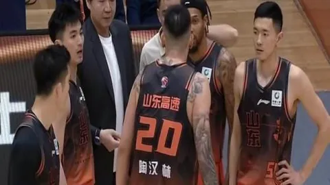 英格兰中场核心亨德森手术顺利，全力归队助阵八强战备战